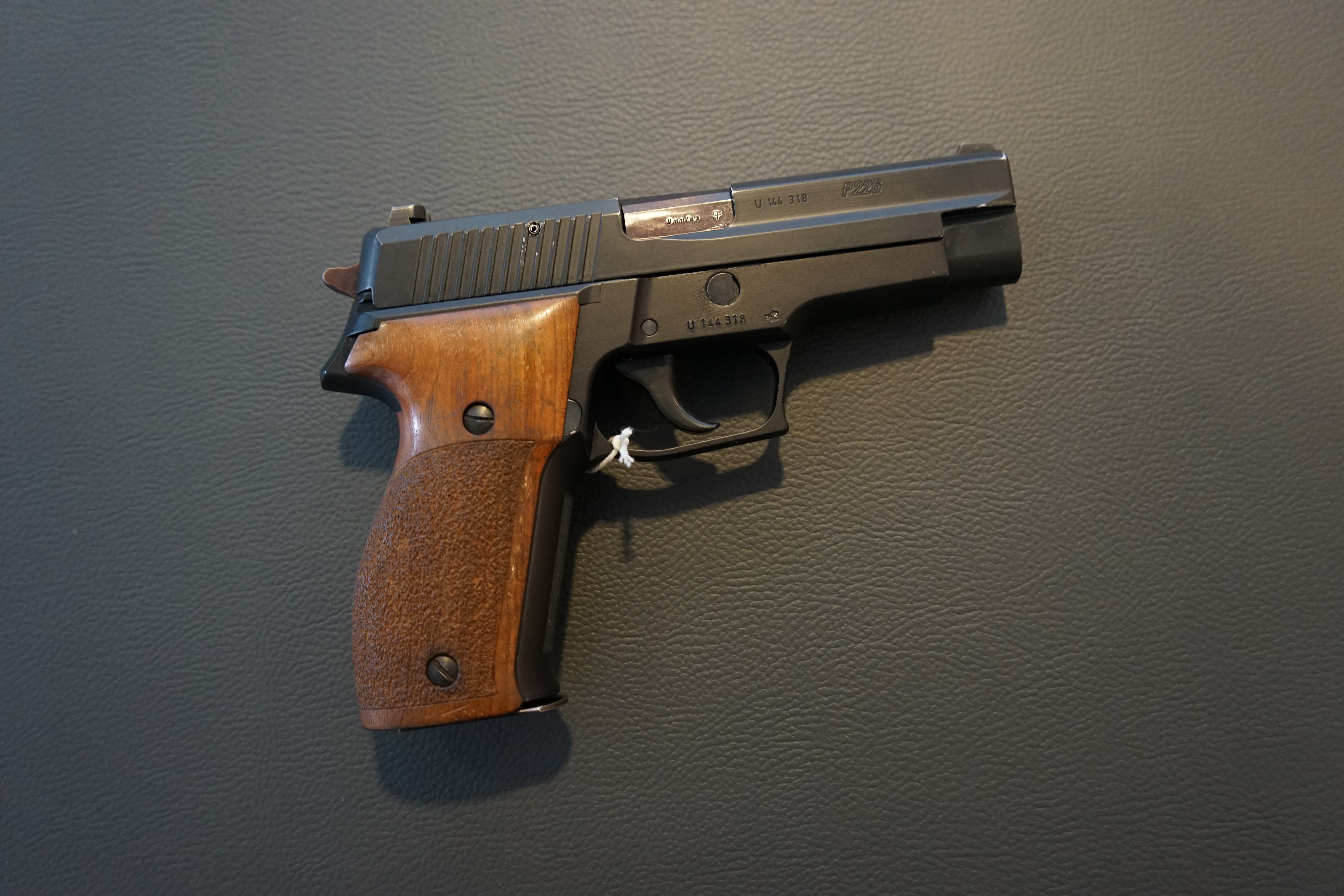P226